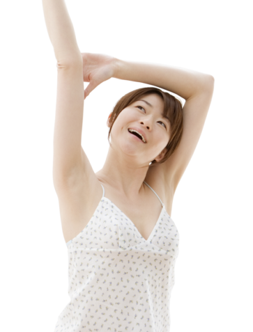 脇を見せる女性